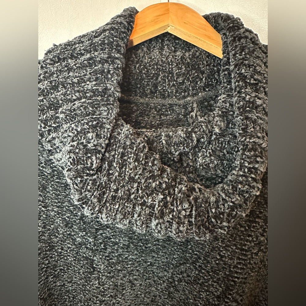 Britt's Knits One Size Black Cowl Neck Poncho Shawl Soft Chenille with Fringe - Picture 5 of 6